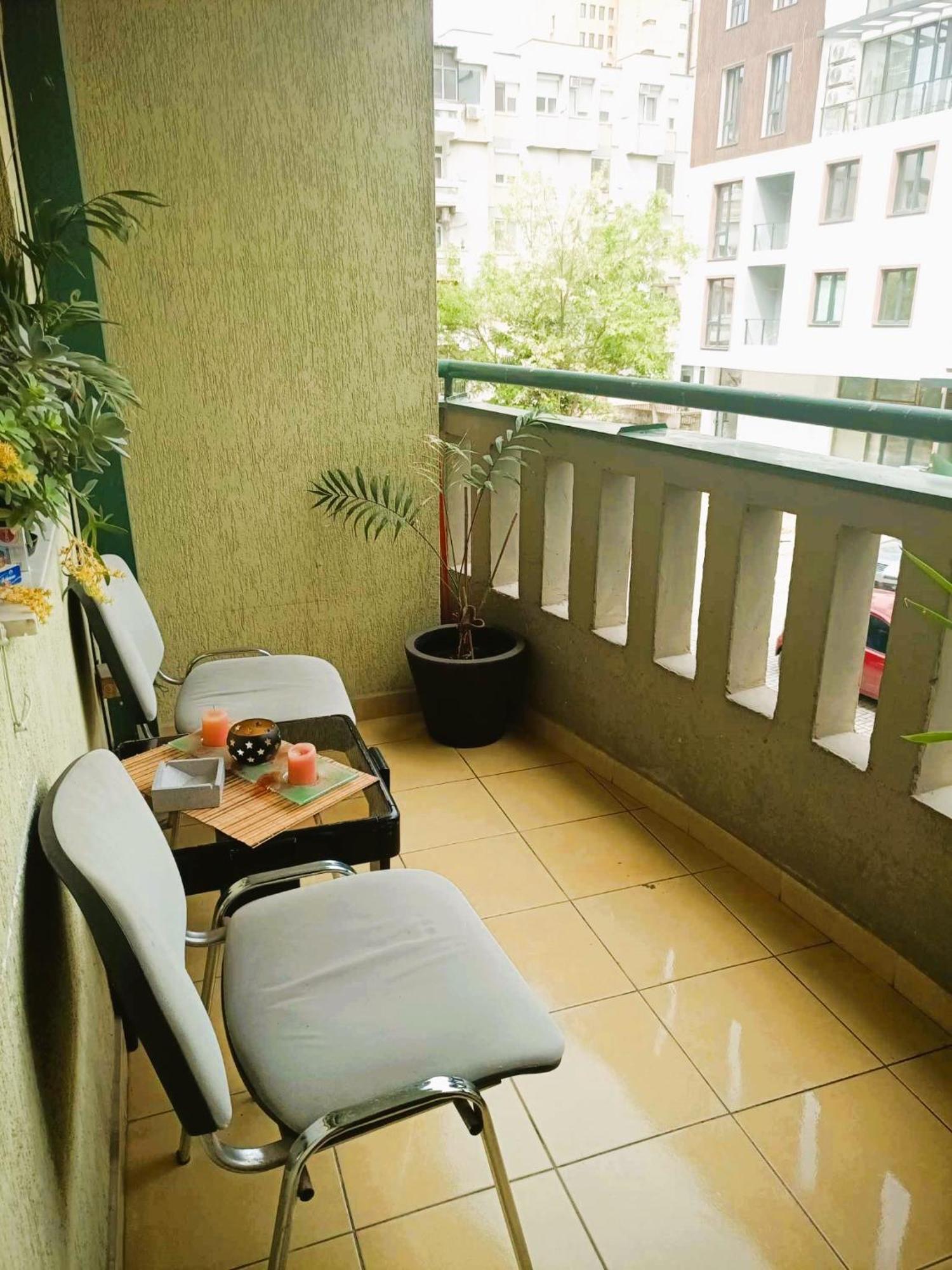 Centar Apartment Aleks Skopje Buitenkant foto