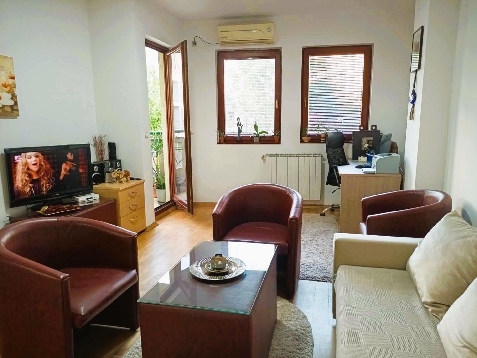 Centar Apartment Aleks Skopje Buitenkant foto
