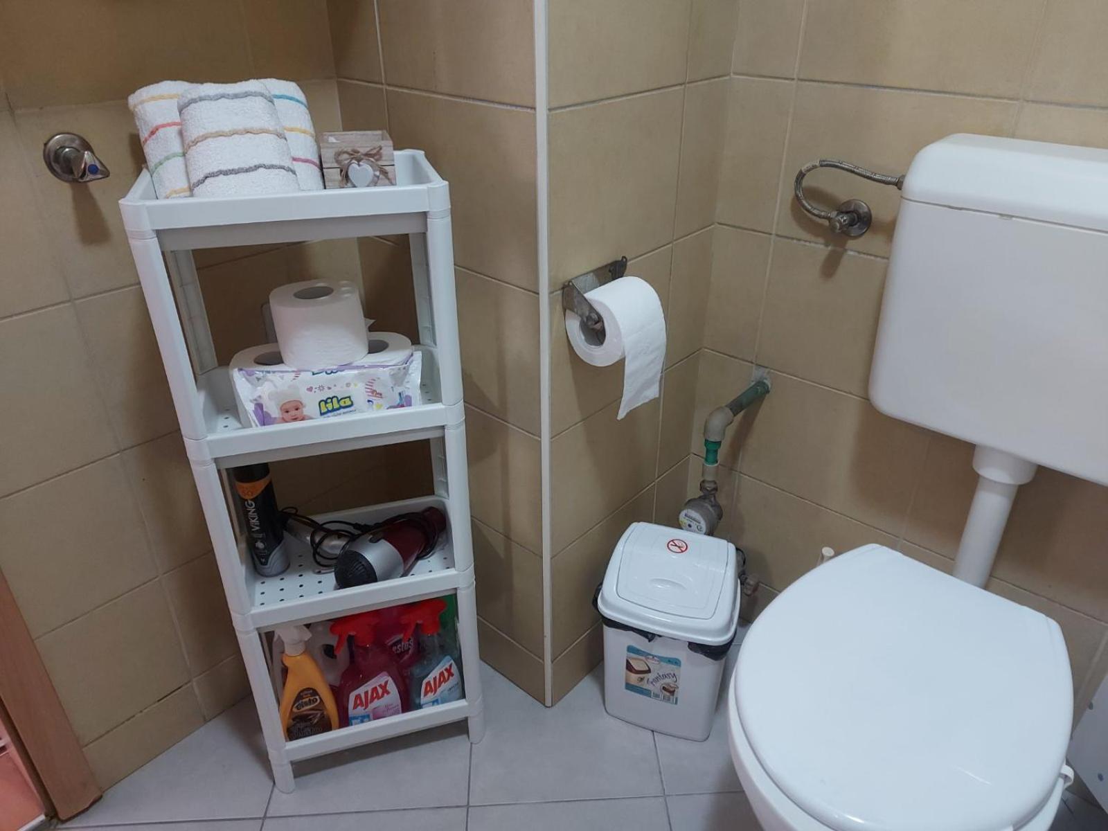 Centar Apartment Aleks Skopje Buitenkant foto