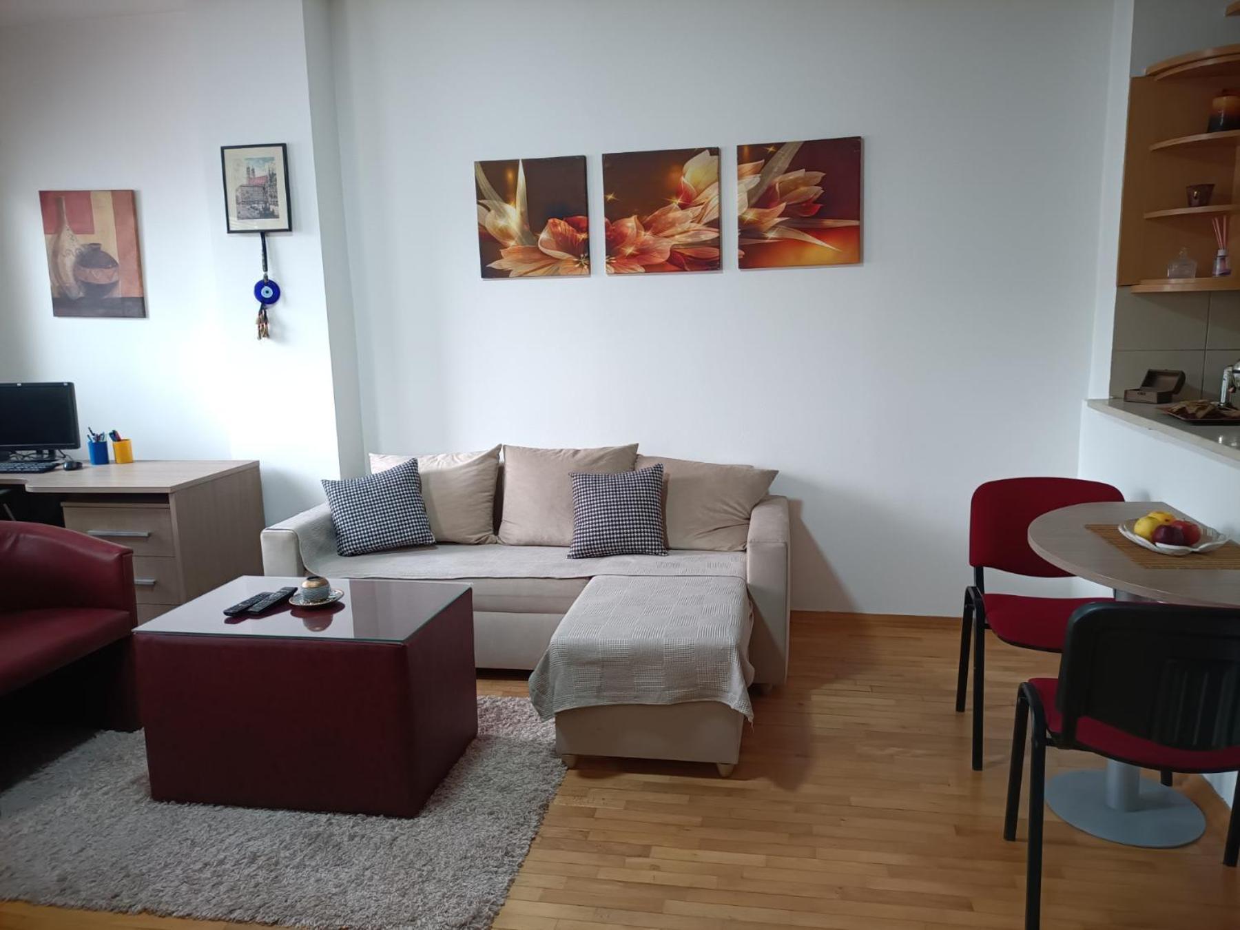 Centar Apartment Aleks Skopje Buitenkant foto